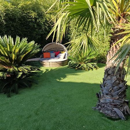 Haut De Villa A 700 Metres De La Plage, Totalement Independant Et Accessible Par Un Escalier Exterieur Sainte-Maxime Exterior foto