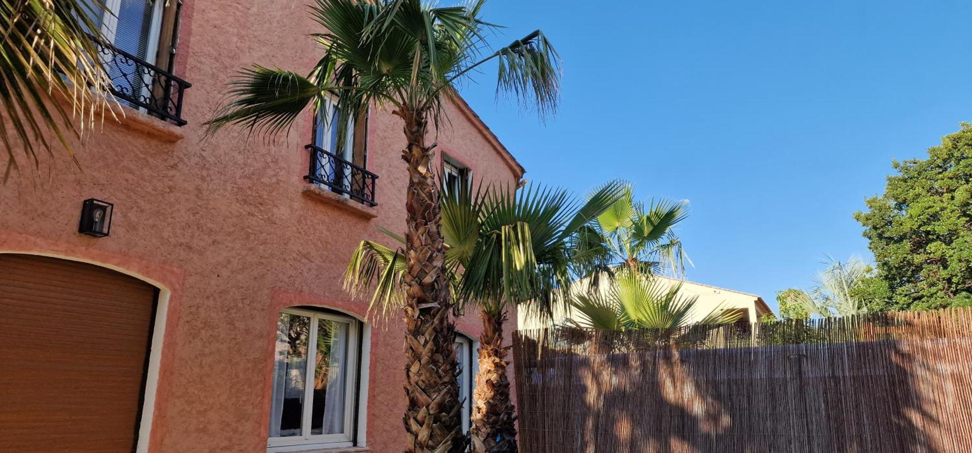 Haut De Villa A 700 Metres De La Plage, Totalement Independant Et Accessible Par Un Escalier Exterieur Sainte-Maxime Exterior foto